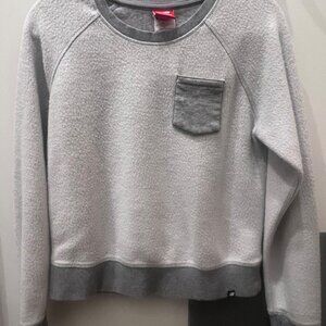 New Balance Crewneck Men Size Medium